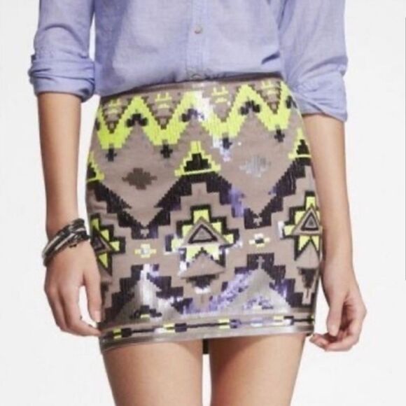 Express Aztec Sequin Stretch Skirt Gray Neon Green NEW - Picture 1 of 8